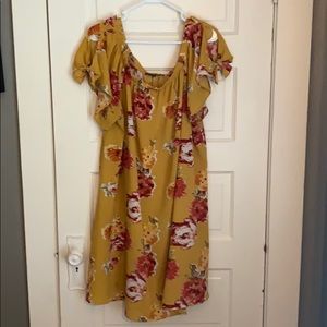 Yellow flowered dress/cold shoulders Plus size 2x